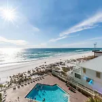 Pelican Walk 510